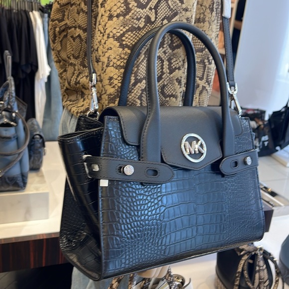 MICHAEL KORS
Carmen Medium Belted Flap Satchel Crocodile Leather
NWT - Picture 6 of 16